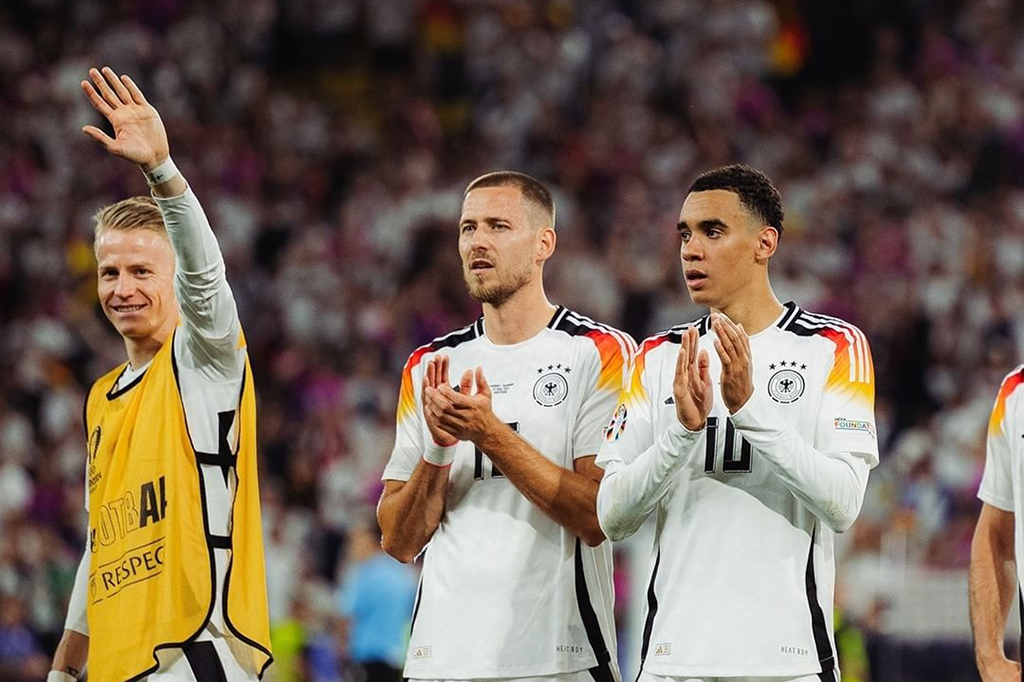 D pengujung laga, Scheimeichel menggagalkan upaya Havertz yang menerima umpan Wirtz dengan kakinya. Tak lama peluit panjang ditiup wasit Oliver. Menang 2-0, Jerman lolos ke perempat final dan akan menghadapi pemenang Spanyol vs Georgia.