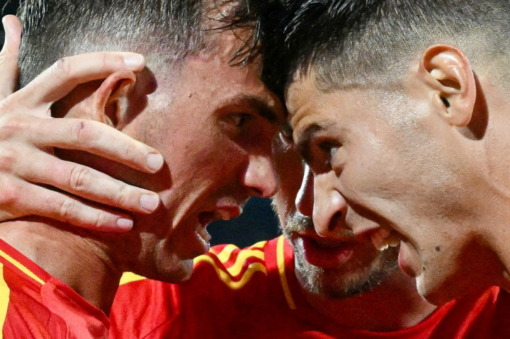 Melaju ke perempat final, Spanyol bakal menghadapi tuan rumah Jerman. Ini menjadi final terlalu pagi kedua tim. Jerman dan Spanyol adalah dua negara yang sudah mengoleksi tiga gelar di Piala Eropa, terbanyak dari negara lainnya. Siapapun yang menang, berpeluang meraih gelar keempat.