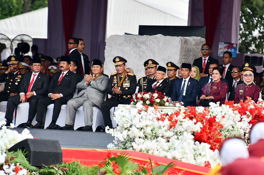 Menurut Presiden, Polri memiliki peran sentral di masyarakat dan selalu bersentuhan dengan kehidupan sehari-hari masyarakat. Kepala Negara menekankan bahwa Polri dekat dan berada di tengah masyarakat, sehingga segala gerak-gerik dan tindak-tanduk Polri sangat diamati.