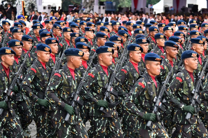 Presiden menambahkan bahwa tantangan yang dihadapi Polri tidak semakin mudah, baik dari sisi geopolitik, teknologi dan iklim. 