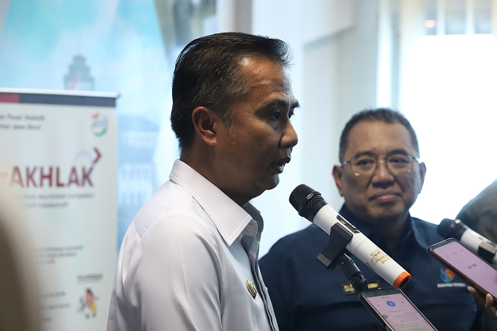 Jumlah penduduk miskin pada Maret 2024 sebesar 3,89 juta orang, menurun 39,93 ribu orang terhadap Maret 2023 dan turun 204,94 ribu orang terhadap September 2022.