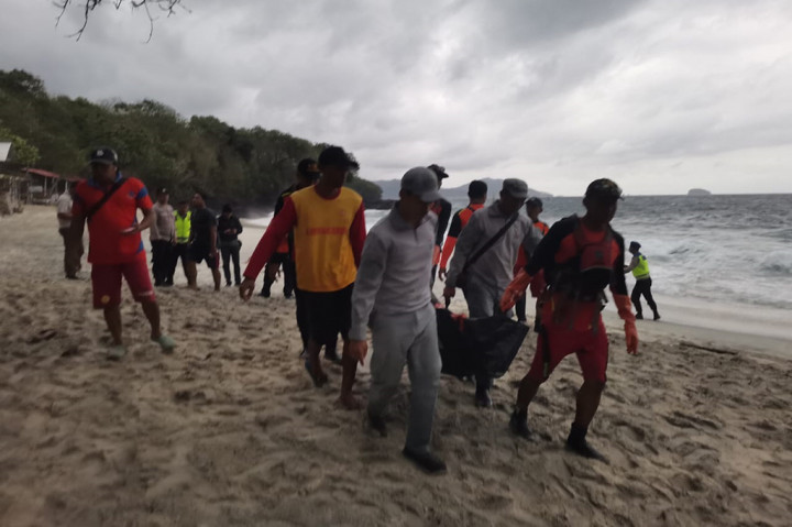 Setelah korban ditemukan dan dievakuasi, pada pukul 18.45 WITA Tim SAR Gabungan melaksanakan evaluasi. Operasi SAR resmi dinyatakan selesai, dan semua unsur yang terlibat dikembalikan ke kesatuan masing-masing dengan ucapan terima kasih atas partisipasi dalam tugas kemanusiaan ini.