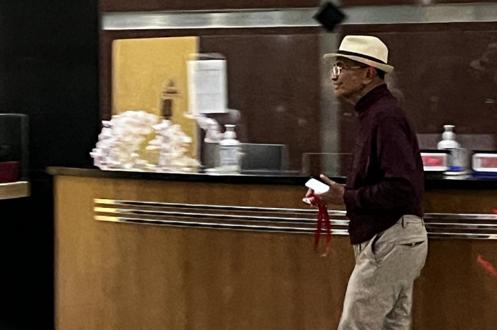 “Pada saat ini KPK sedang melakukan pengembangan penyidikan dugaan tindak pidana korupsi terkait pengadaan LNG di PT Pertamina (Persero),” kata juru bicara KPK Tessa Mahardhika Sugiarto di Gedung Merah Putih KPK, Jakarta Selatan, Selasa, 2 Juli 2024.