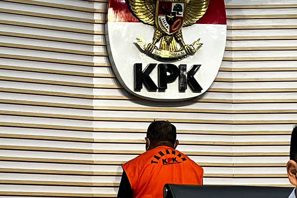 Asep menjelaskan kasus ini merupakan pengembangan atas operasi tangkap tangan (OTT) yang menjerat Gubernur nonaktif Malut Abdul Gani Kasuba. Imran sejatinya terjaring operasi senyap itu, namun, dilepas karena dinilai buktinya kurang.