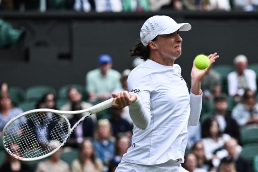 Menurut catatan WTA, dikutip Jumat, 5 Juli 2024, Swiatek menjadi petenis pertama yang memenangi lebih dari 20 pertandingan berturut-turut sebagai peringkat 1 dunia sejak Serena Williams antara Final WTA 2014 dan Madrid 2015.