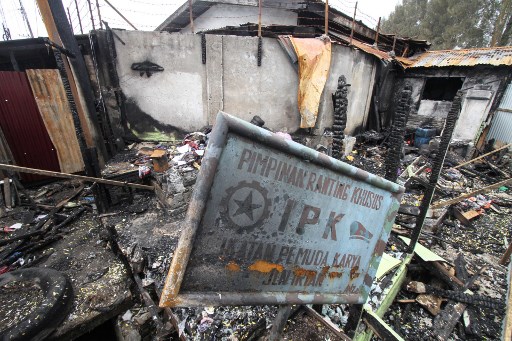 Rumah wartawan Tribrata TV Rico Sempurna Pasaribu terbakar habis di Kabanjahe, Kabupaten Karo, Sumatera Utara, 27 Juni 2024 lalu. Rico meninggal dunia bersama tiga anggota keluarganya dalam kebakaran tersebut.