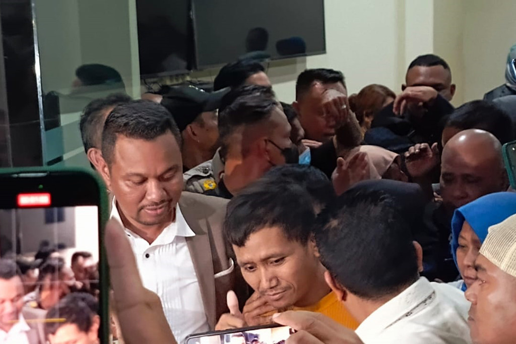 Pegi Setiawan telah bebas dari Rumah Tahanan (Rutan) Mapolda Jawa Barat setelah majelis hakim Pengadilan Negeri (PN) Bandung mengabulkan permohonan praperadilan. 
