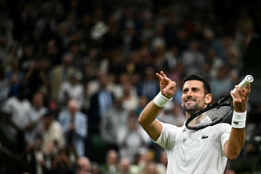 Dengan melaju ke delapan besar di Wimbledon untuk ke-15 kalinya, Djokovic kini berada di tempat kedua dalam daftar sepanjang masa  perempat finalis terbanyak di lapangan rumput turnamen major, melewati Jimmy Connors (14 kali). Hanya rekor juara delapan kali Roger Federer yang melaju ke perempat final lebih banyak (18 kali).