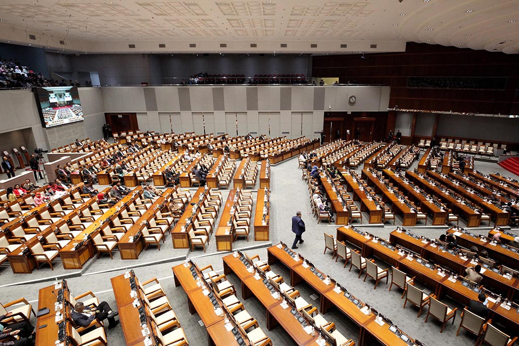 Setelah menerima jawaban setuju, Muhaimin pun berkelakar bahwa para Anggota Komisi VIII DPR bertepuk tangan paling keras terhadap persetujuan itu. Adapun Komisi VIII DPR menjadi komisi yang membidangi permasalahan haji.