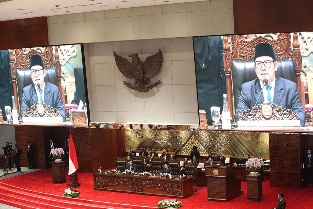 Rapat Paripurna DPR RI Ke-21 Masa Persidangan V Tahun Sidang 2023-2024, di Kompleks Parlemen, Jakarta, Selasa, 9 Juli 2024, menyetujui pembentukan Panitia Khusus (Pansus) Angket Pengawasan Haji.