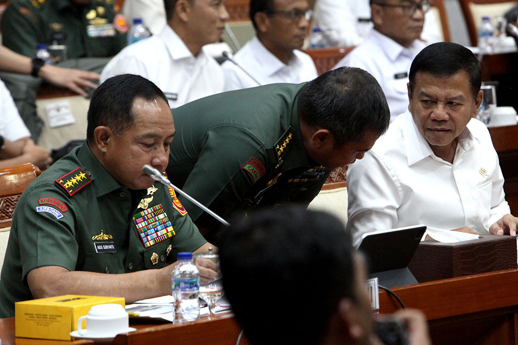 Menurutnya, permasalahan keamanan di daerah Papua cukup kompleks, karena selain di sana ada kelompok separatis bersenjata, di sana juga ada masalah kesejahteraan masyarakat yang juga perlu menjadi perhatian.