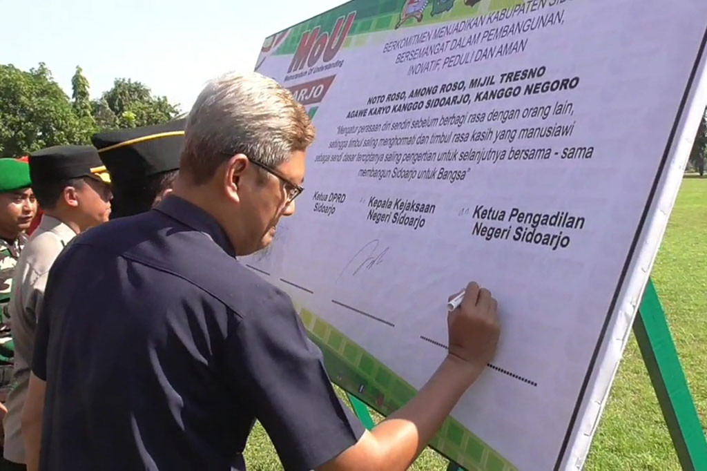 Komandan Kodim 0816 Letkol Inf Guntung Dwi Prasetyo mengatakan, Sidoarjo Siap 24 Jam ini diberi tagline Rencang Babinsa. Rencang Babinsa adalah mitra bintara pembina desa (Babinsa), terdiri dari masyarakat yang responsif dan peduli terhadap segala permasalahan dan keluhan warga desa. Salah satu tujuannya untuk mendukung pengamanan dan menjaga kondusifitas pelaksanaan pilkada di Sidoarjo.