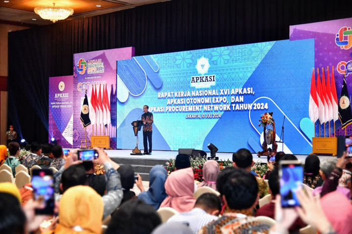 Presiden Jokowi juga menyebut bahwa meski menghadapi masa yang sangat sulit, peringkat daya saing Indonesia naik di angka 27 di antara negara-negara yang lain, dan ini menjadi kenaikan yang tertinggi. Presiden pun menekankan pentingnya inovasi dan adaptasi dalam pemerintahan, khususnya di tingkat daerah, untuk menghadapi persaingan antarnegara yang makin ketat.