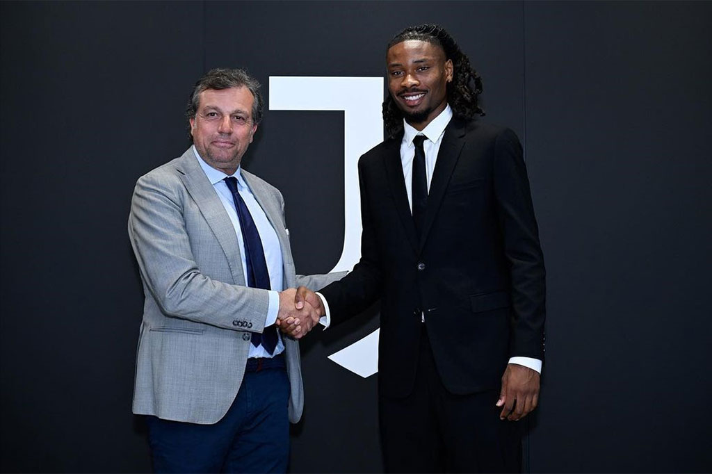 Bersama Juventus, Khephren Thuram akan bermain pada pertandingan Liga Champions musim baru seperti saudara kandungnya, Marcus Thuram. Marcus saat ini menjadi salah satu andalan juara bertahan Liga Italia, Inter Milan.