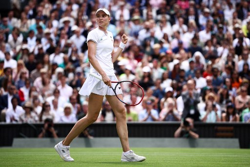 Di empat besar, Rybakina akan menghadapi sesama juara Grand Slam di semifinal, yakni juara Roland Garros 2021 Barbora Krejcikova.