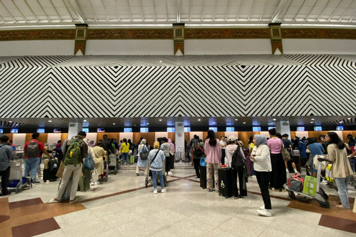 Sementara untuk kargo mengalami kenaikan 14 persen pada semester 1 tahun ini. Pada periode semester I ini tercatat 37.487 ton pengiriman dan pada periode yang sama tahun 2023 tercatat 32.849 ton.