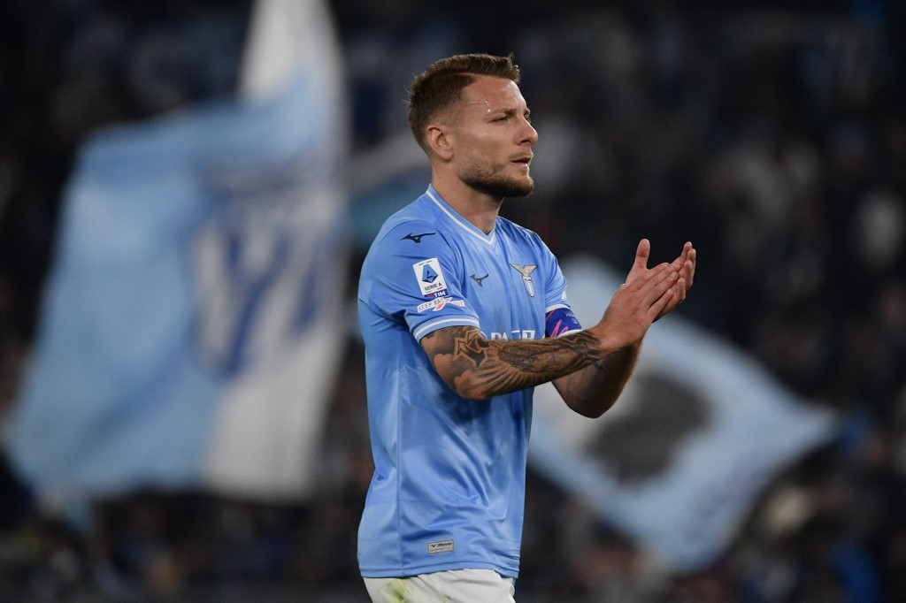 Penyerang berusia 34 tahun itu menjadi pencetak gol terbanyak Lazio dengan catatan 207 gol dari 340 laga sejak pindah ke Olimpico dari Sevilla pada 2016.