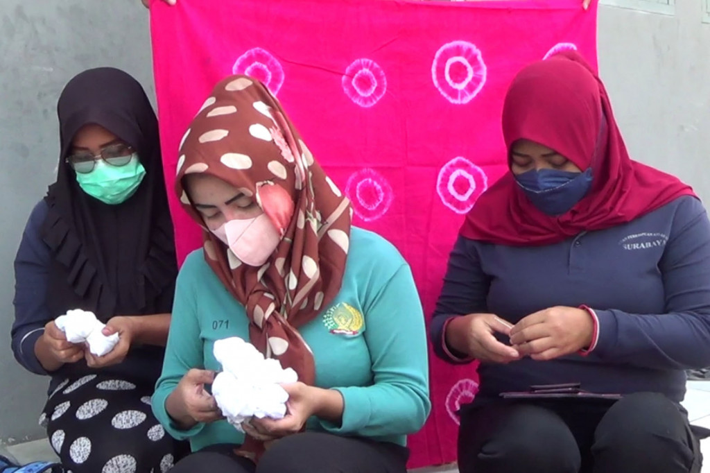 Rutan Perempuan Surabaya yang terletak di Kecamatan Porong Kabupaten Sidoarjo, saat ini diisi 254 warga binaan perempuan. Ini satu-satunya rutan khusus perempuan di Jawa Timur, selain Lembaga Pemasyarakatan (Lapas) Perempuan Sukun di Kota Malang.