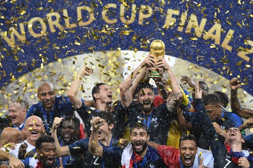 Selama karier internasionalnya, Giroud berhasil memenangi Piala Dunia pada 2018 dan juga menjadikan Prancis sebagai runner up Piala Eropa dan Piala Dunia.