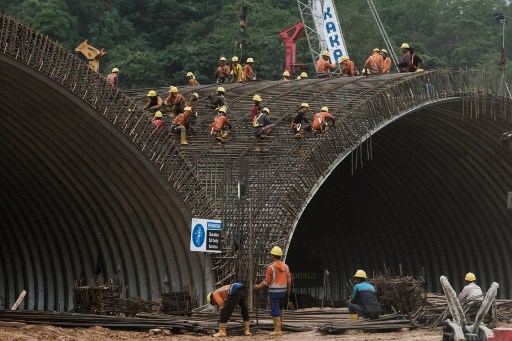 Dia menegaskan kembali bahwa IKN adalah sebuah mimpi jangka panjang, yang pembangunannya tidak akan selesai hanya dalam 2 atau 3 tahun.