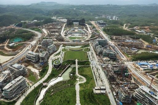 Menurut Jokowi, aturan pemberian insentif kepada calon investor dalam bentuk HGU lahan hingga 190 tahun di IKN bertujuan untuk menarik investasi sebesarnya, baik dari dalam maupun luar negeri.