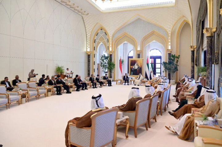 Keempat, terkait kerja sama sosial budaya. Jokowi menyambut baik pemberian Zayed Award for Human Fraternity 2024 bagi Nahdlatul Ulama dan Muhammadiyah untuk mendukung toleransi dan moderasi Islam.