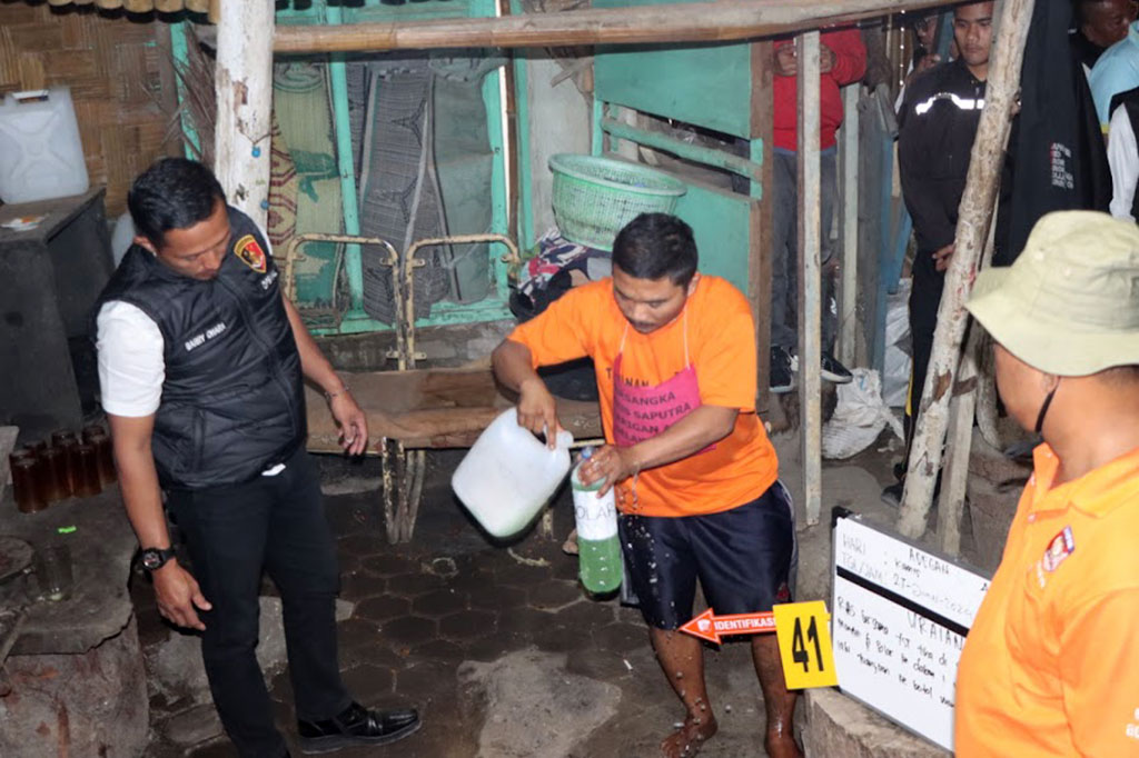 Kepolisian Daerah (Polda) Sumatera Utara menyebutkan 57 adegan dalam rekonstruksi terkait dengan kasus pembakaran rumah wartawan Rico Sempurna Pasaribu, Jalan Nabung Surbakti, Kabupaten Karo.