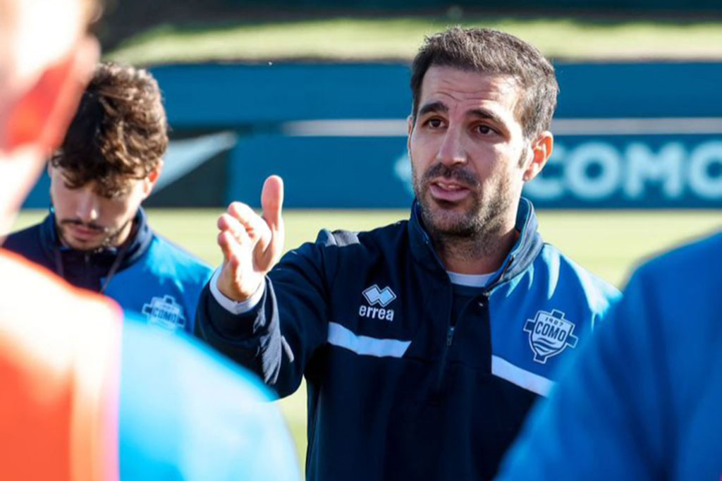 Cesc Fabregas telah resmi ditunjuk sebagai pelatih kepala klub promosi Serie A, Como 1907 setelah musim lalu menjadi asisten pelatih dan pelatih sementara. 