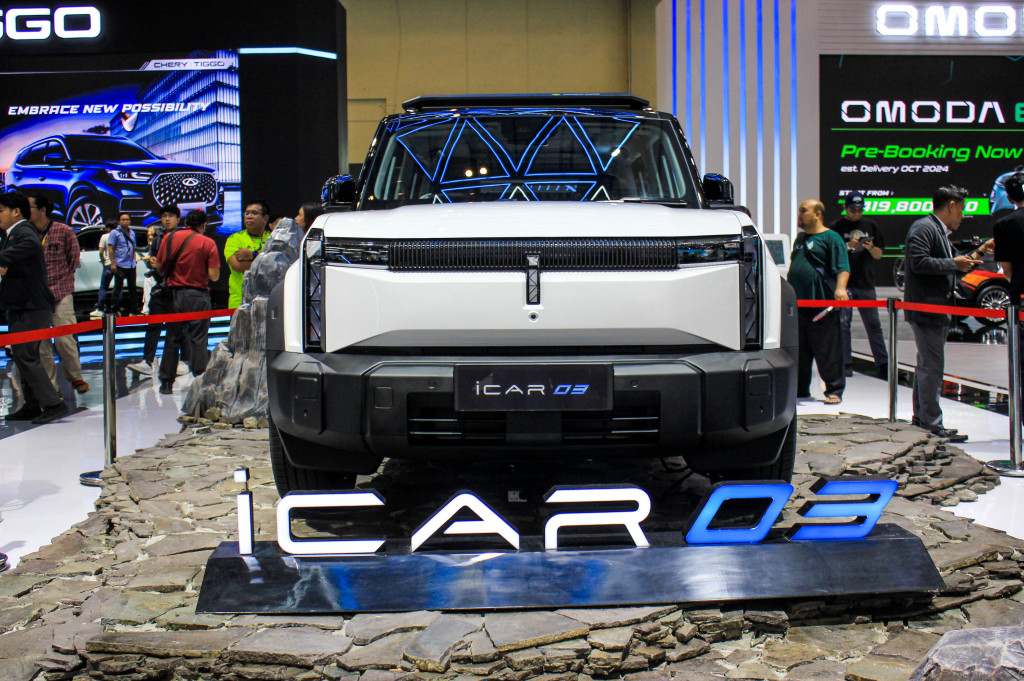 PT Chery Sales Indoensia (CSI) kembali memamerkan inovasi produknya, dengan memperkenalkan iCAR 03, mobil off-road listrik pertama di Indonesia, pada ajang otomotif Gaikindo Indonesia International Auto Show (GIIAS) 2024 di ICE BSD, Tangerang, Banten, Kamis, 18 Juli 2024.