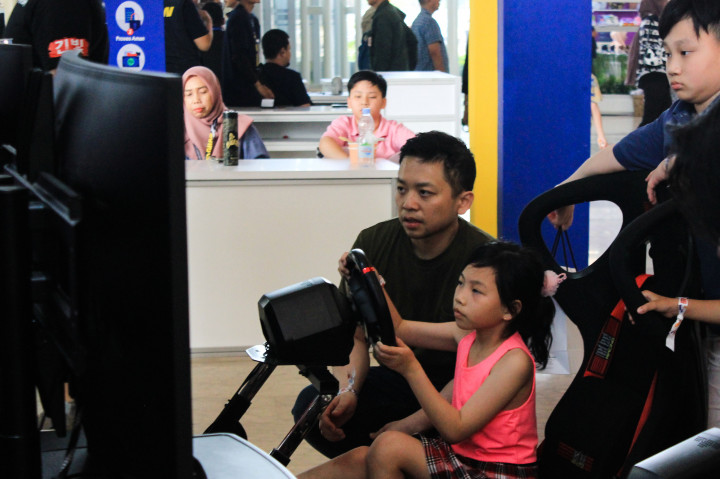 Kompetisi 'Racing Challenge' ini berlangsung dari tanggal 18 Juli hingga 28 Juli 2024 di Hall 1, ICE BSD, Tangerang. Kemudian pada 27 Juli 2024 para peserta dengan catatan waktu terbaik disetiap harinya akan diundang kembali untuk berkompetisi di babak final untuk memperebutkan hadiah berupa uang tunai sampai merchendise menarik.