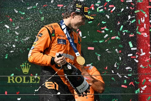 Pembalap McLaren Oscar Piastri merebut kemenangan grand prix Formula 1 perdananya pada Grand Prix Hungaria di Sirkuit Hungaroring, Budapest, Minggu, 21 Juli 2024.
