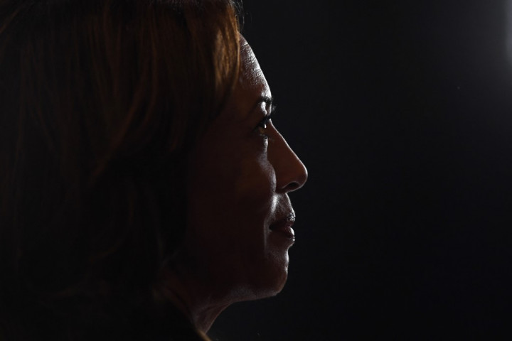 Mengalami jalan terjal menuju kekuasaan, kampanye Harris melawan Donald Trump dalam pemilu AS 2024 akan menjadi ujian berat bagi perempuan dengan garis keturunan Asia itu.