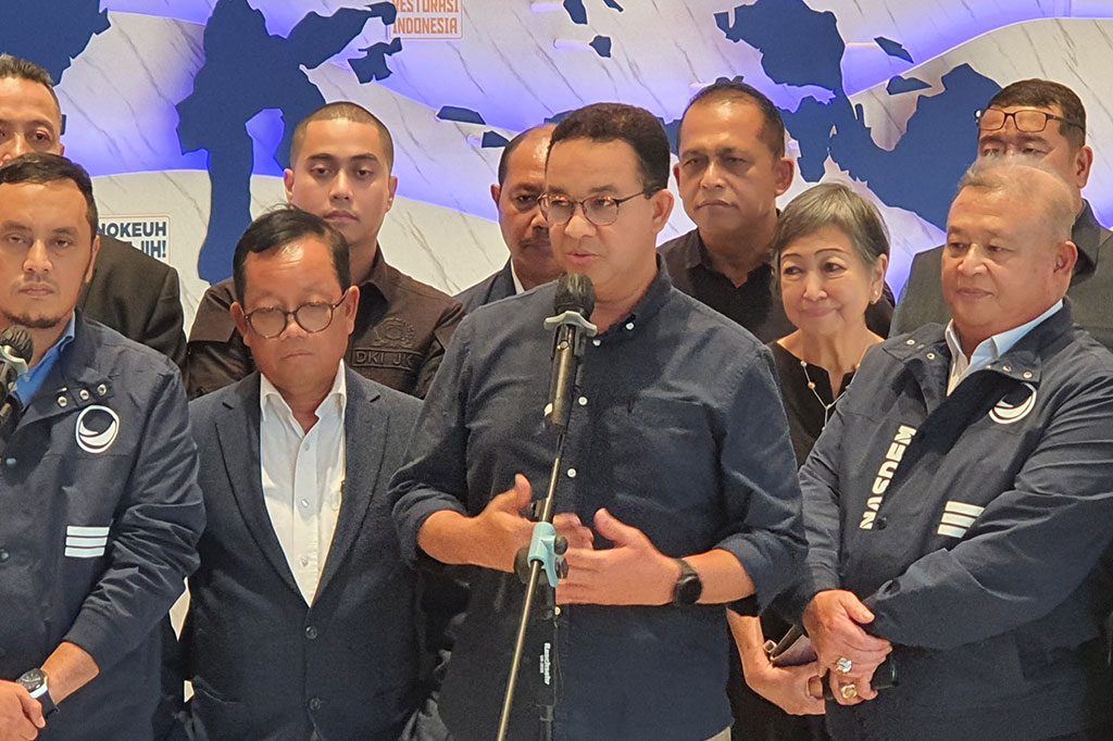 Dia menambahkan bahwa awalnya ada tiga nama yang bakal diusung NasDem. Selain Anies, yakni Bendahara Umum Partai NasDem Ahmad Sahroni dan Ketua DPW NasDem Jakarta Wibi Andrino.