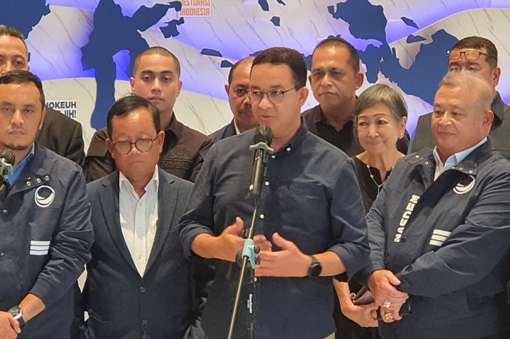 Dia menambahkan bahwa awalnya ada tiga nama yang bakal diusung NasDem. Selain Anies, yakni Bendahara Umum Partai NasDem Ahmad Sahroni dan Ketua DPW NasDem Jakarta Wibi Andrino.