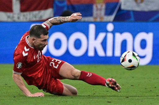 Marseille tidak menginformasikan perihal detail keuangan, tetapi beberapa media olahraga melaporkan bahwa opsi pembelian sang pemain berada di kisaran 13 juta euro.