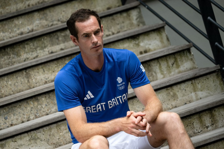 Mantan petenis peringkat satu dunia dan juara Grand Slam tiga kali, Andy Murray, mengonfirmasi pada Selasa, 23 Juli 2024 bahwa ia akan pensiun setelah Olimpiade Paris 2024.