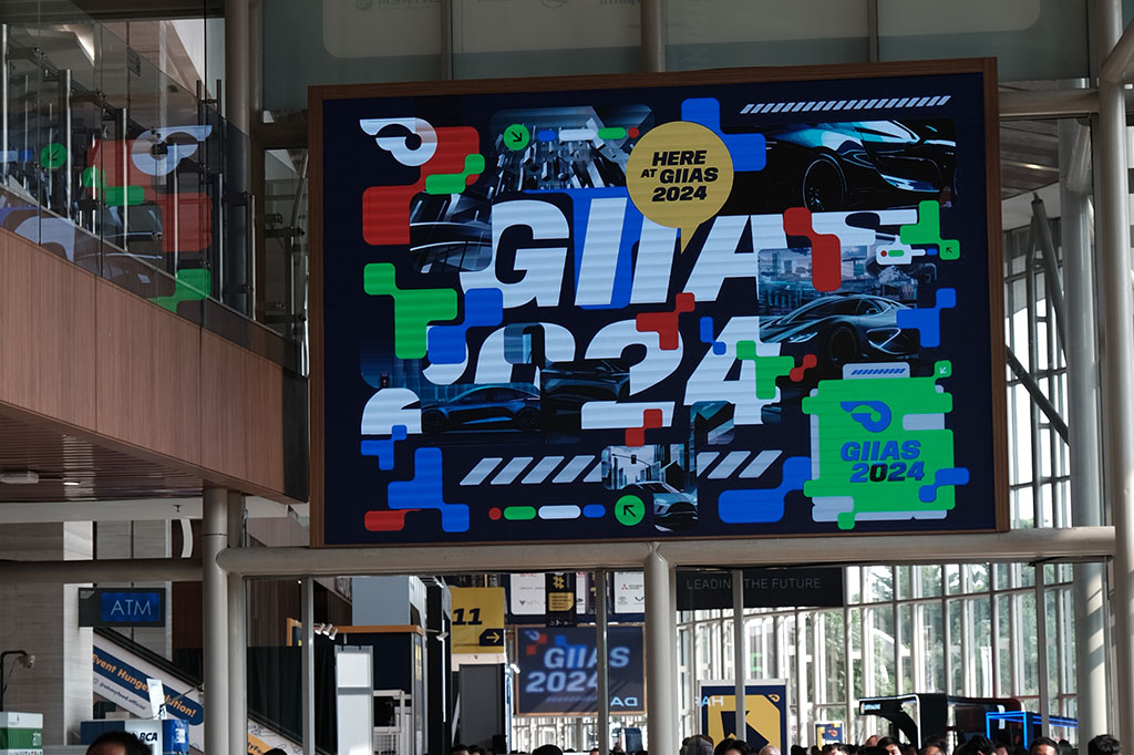 LED yang berlokasi di Nusantara Hall ini juga menjadi spot yang paling sering menjadi perhatian pengunjung GIIAS 2024.