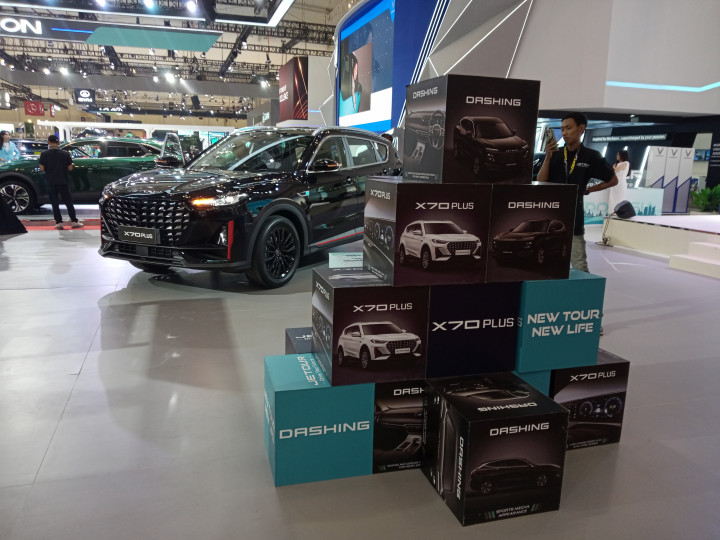 Resmi masuk ke pasar Indonesia dengan memanfaatkan ajang pameran Gaikindo Indonesia International Auto Show (GIIAS) 2024, Jetour memboyong dua kendaraan mereka yakni Dashing dan Jetour X70P.