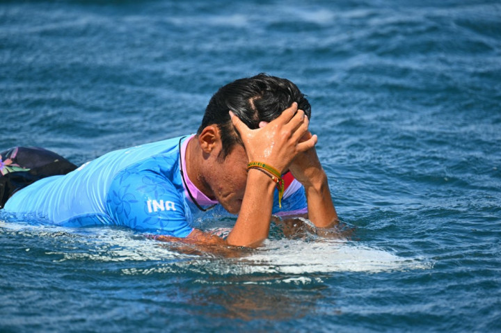 Berkompetisi di pantai Teahupo'o, Tahiti, Kepulauan Polinesia Prancis, Minggu, 2 Juli 2024 siang waktu setempat atau Senin, 29 Juli 2024 pagi WIB, Rio mencatatkan dua ombak terbaiknya dengan total 5,40 poin, masing-masing 4,67 poin dan 0,73 poin.