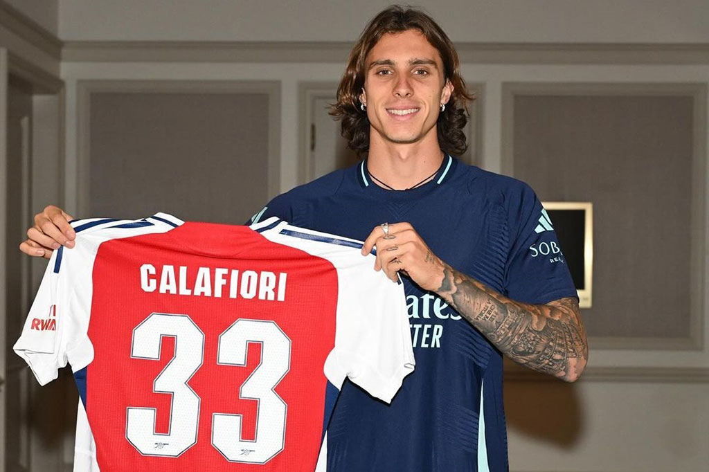 Riccardo akan mengenakan nomor punggung 33 di Arsenal dan langsung terbang ke Amerika Serikat untuk mengikuti rangkaian pertandingan pra-musim. 