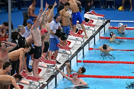 Bersama James Guy, Tom Dean, dan Matt Richards, Inggris menyentuh garis finis dalam waktu 6 menit 59,43 detik, di depan Amerika Serikat yang meraih perak dan Australia yang harus puas dengan perunggu.