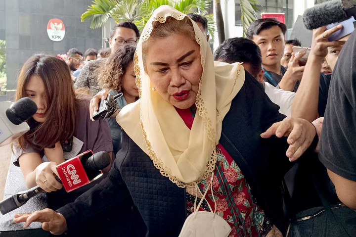 Hevearita enggan berkomentar lebih lanjut soal informasi apa saja yang didalami penyidik dalam pemeriksaan tersebut. 