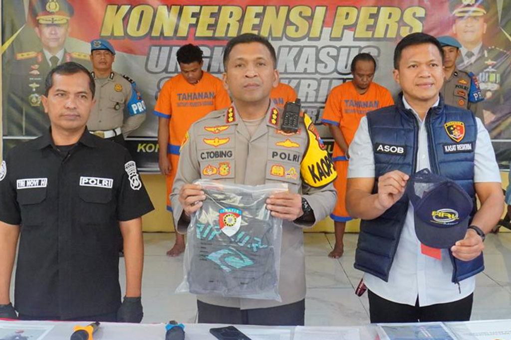 Hasil visum et repertum menunjukkan, korban mengalami perdarahan di bawah selaput laba laba otak, akibat kekerasan benda tumpul di kepala. Kondisi itu diperparah dengan pukulan keras di bagian dada, yang mengakibatkan korban meninggal dunia dalam keadaan lemas.