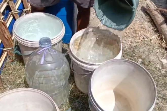 Terkait kekeringan ini Badan Penanggulangan Bencana Daerah (BPBD) Sragen sudah memulai memasok air bersih di sejumlah desa di Kecamatan Gesi, Tangen dan Jenar dalam sebulan terakhir.