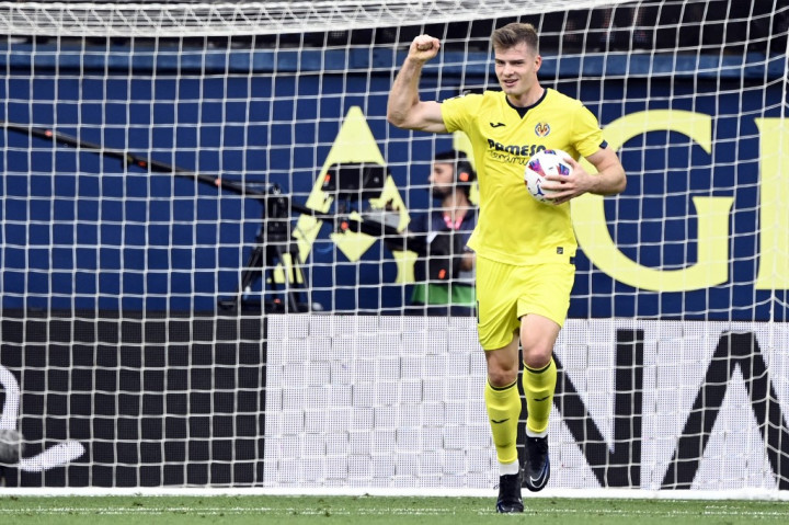 Atletico Madrid menemukan ujung tombak baru setelah Alvaro Morata ditebus AC Milan. Los Rojiblancos sepakat mendatangkan bomber Villarreal, Alexander Sorloth.