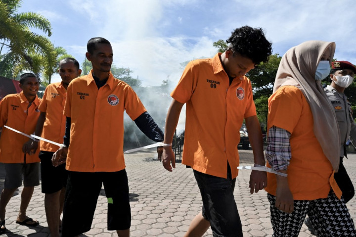 Sebelum dimusnahkan, sabu-sabu dalam bungkusan diambil secara acak untuk diuji oleh petugas Balai Besar POM di Banda Aceh. Hasil pengujian sampel positif mengandung metamfetamin yang dikenal dengan sabu-sabu.