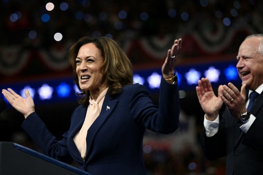 Gubernur Minnesota Tim Walz dipilih oleh Wakil Presiden Amerika Serikat Kamala Harris untuk mendampingi dirinya dalam pemilu presiden 2024.