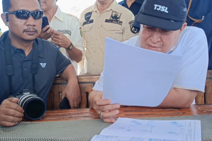 Kapal yang berhasil terjaring masing-masing yaitu KM Hari Ini dan KM Dirga Kabila 19. Kedua kapal tersebut ditemukan sedang berlayar di Long Pink Beach dan Pink Beach Taman Nasional Komodo.