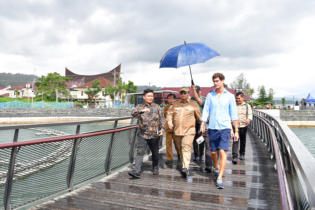Berbagai persiapan pun sudah dilakukan. Bupati Samosir Vandiko T. Gultom bersama Kemekomarvest, InJourney dan H2O management racing pun telah melakukan pengecekan lapangan di Water Front Pangururan Samosir, Selasa, 6 Agustus 2024.