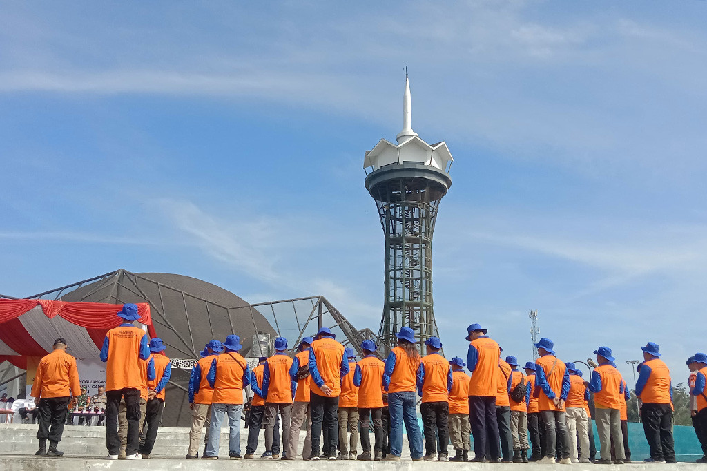 Asisten Pemerintahan dan Kesejahteraan Rakyat Sekretariat Daerah Kabupaten Garut, Bambang Hafidz mengatakan, daerahnya saat ini memiliki beragam ancaman bencana mulai bencana alam, bencana non alam, bencana sosial. Karena, berdasarkan kajian Kabupaten Garut memiliki 14 jenis ancaman bencana yang memerlukan penanganan dari semua pihak.